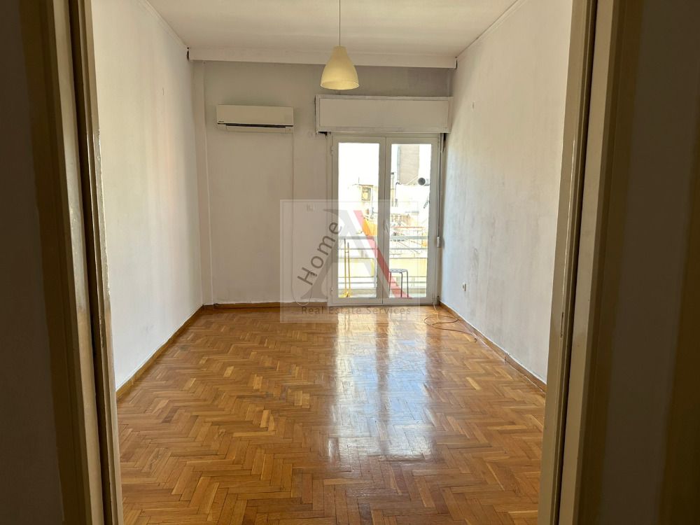 Apartment in Athens - view 1