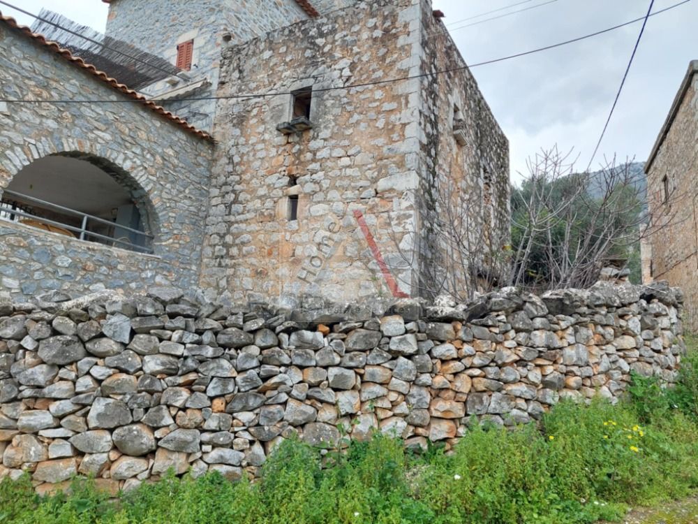 House in East Mani - view 1