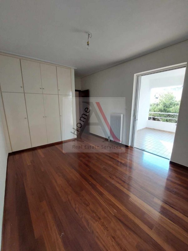 Apartment in Agia Paraskevi - view 1
