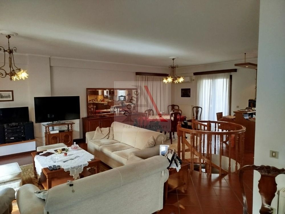 House in Nea Erythraia - view 1
