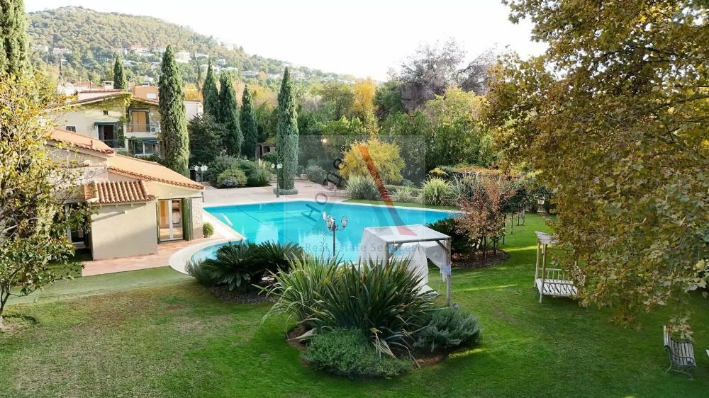 House in Nea Erythraia - view 1