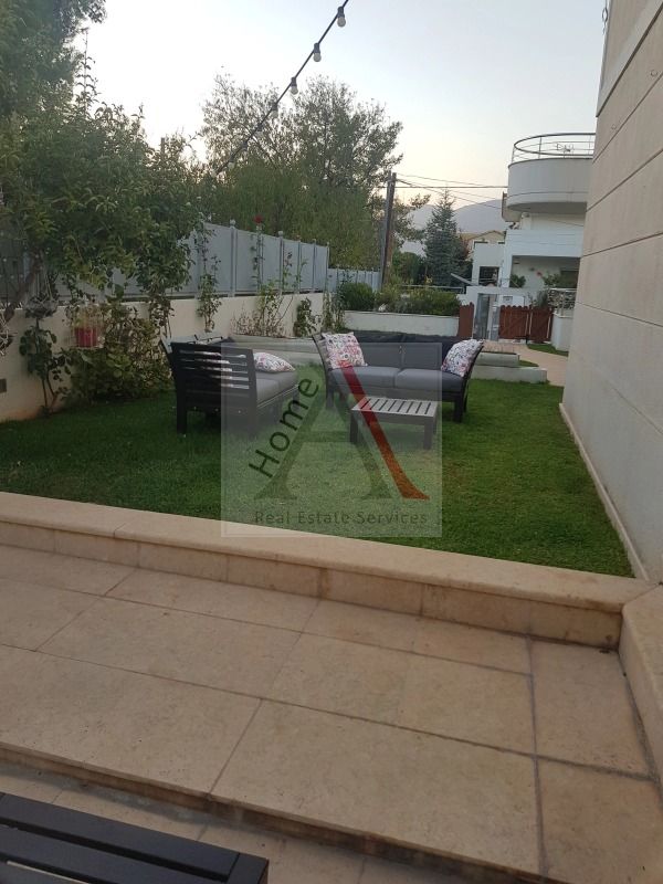 House in Kifisia - view 1