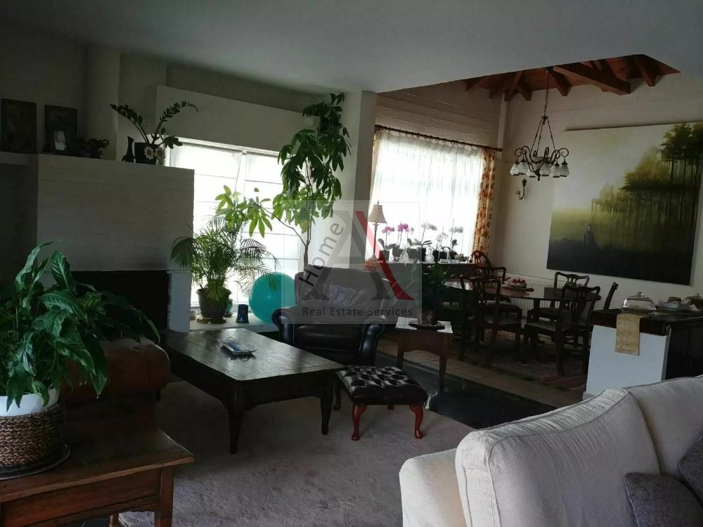 House in Kifisia - view 1