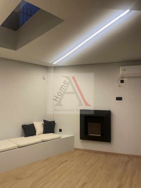 House in Nea Erythraia - view 1