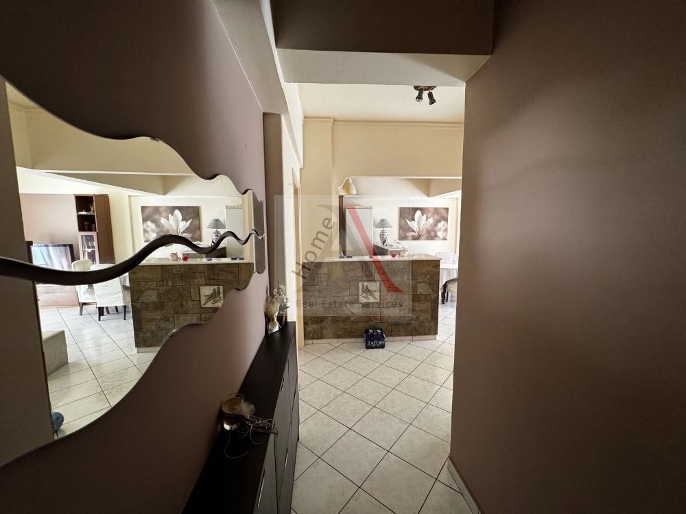 Apartment in Athens - view 1