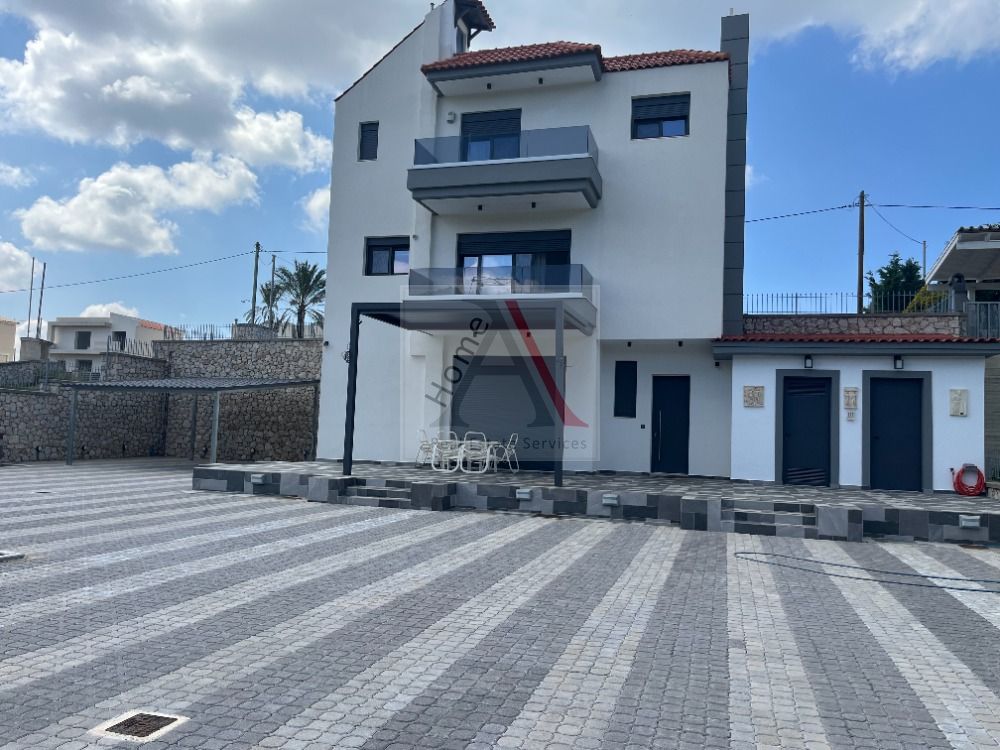 House in Rhodes - view 1