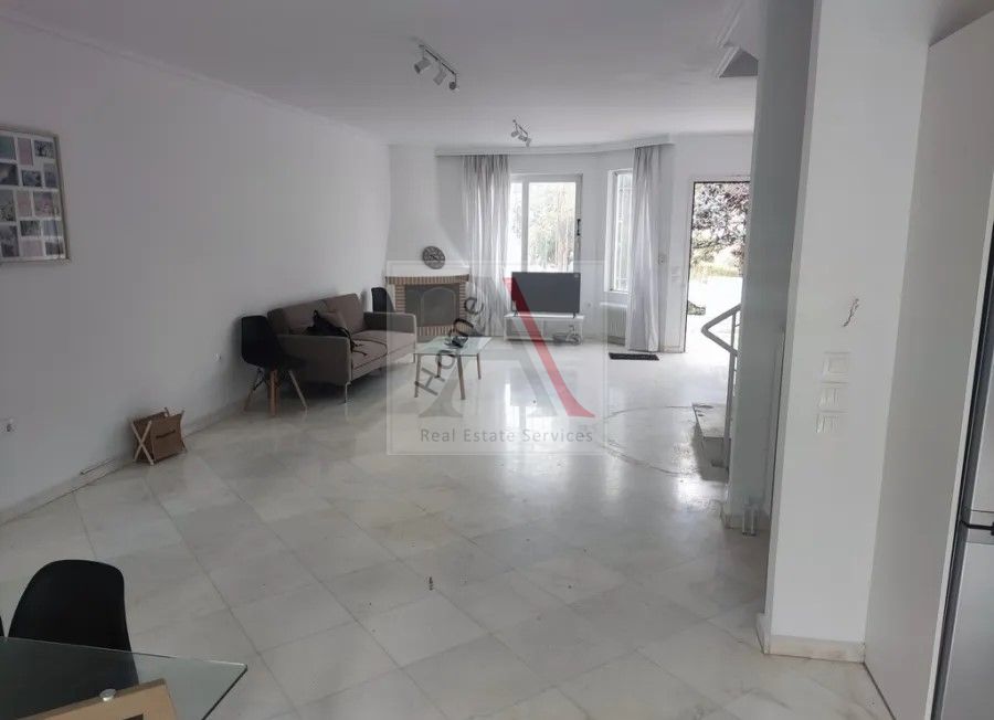 House in Nea Erythraia - view 1