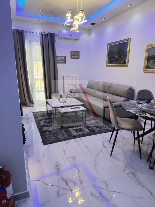 Apartment in Athens - view 1