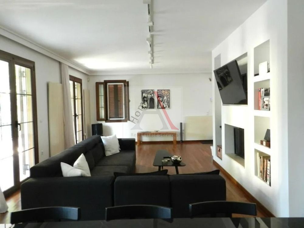 House in Kifisia - view 1