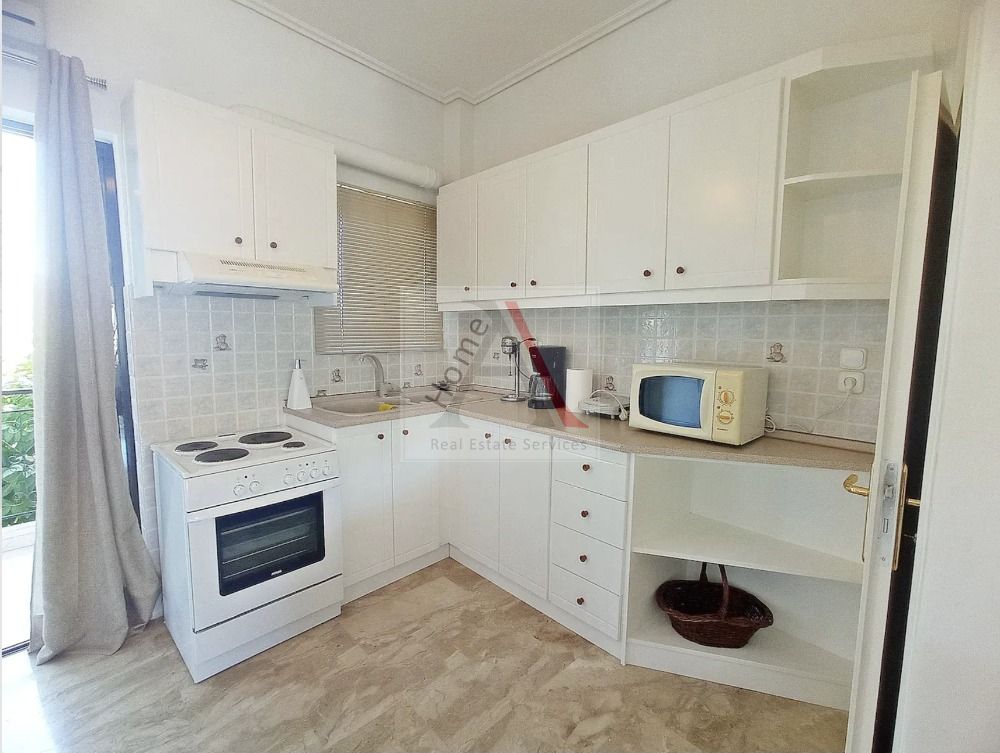 Apartment in Corinthia - view 1