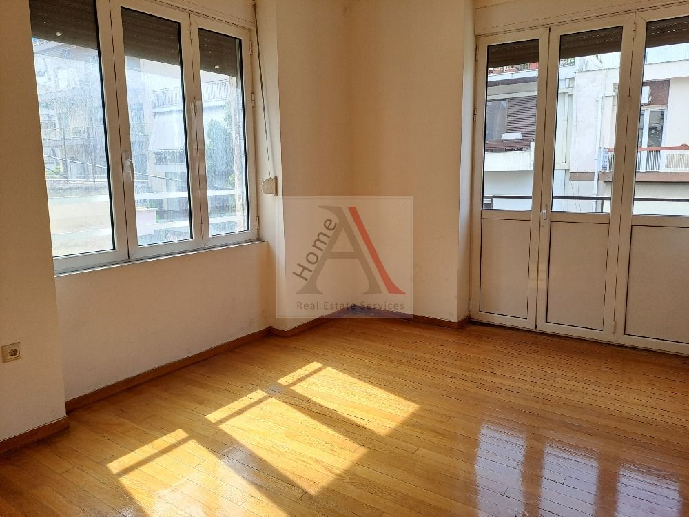 Apartment in Nea Smyrni - view 1