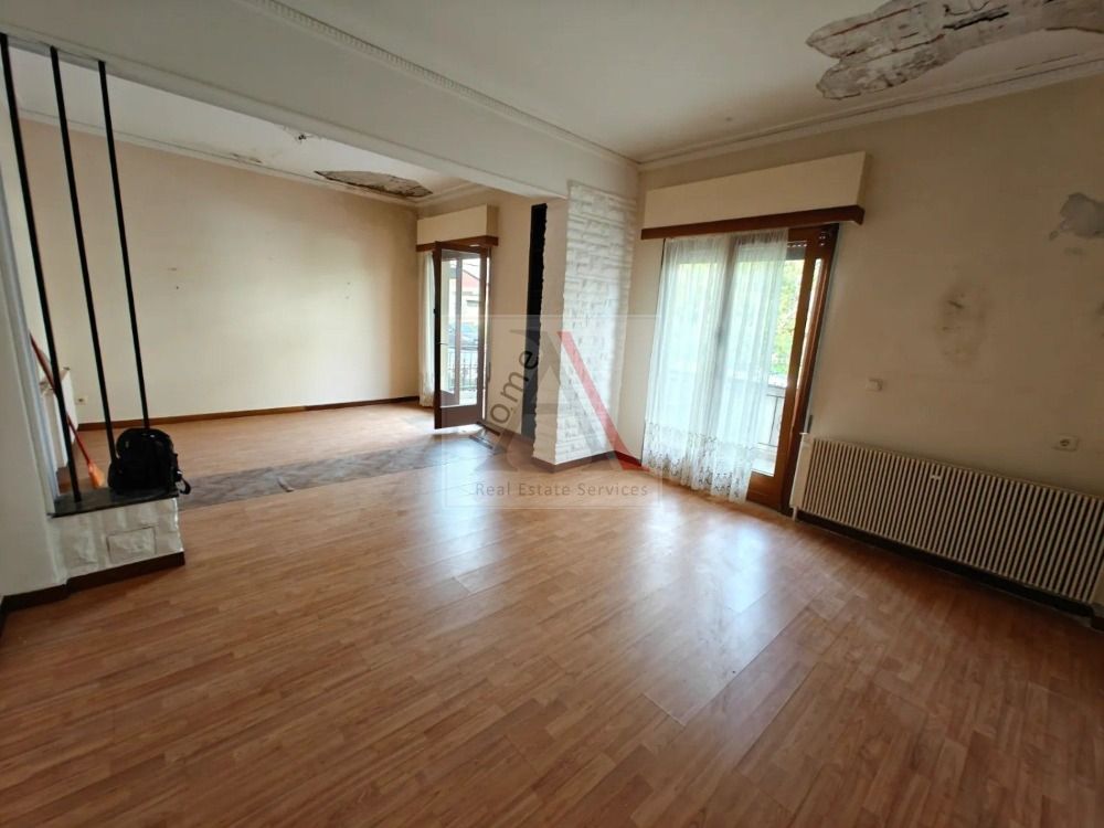 House in Moschato-Tavros - view 1