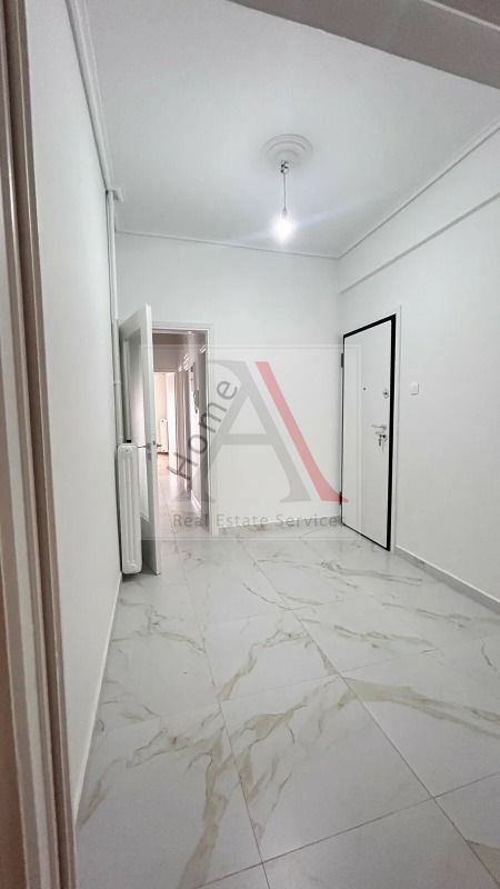 Apartment in Central Athens - view 1