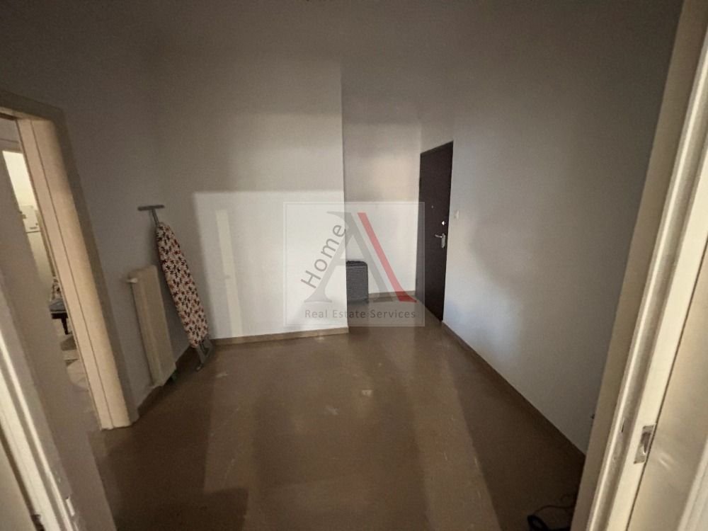 Apartment in Athens - view 1