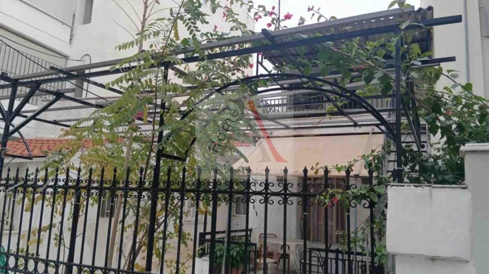 House in Kallithea - view 1