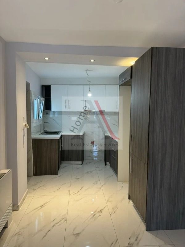 House in Moschato-Tavros - view 1