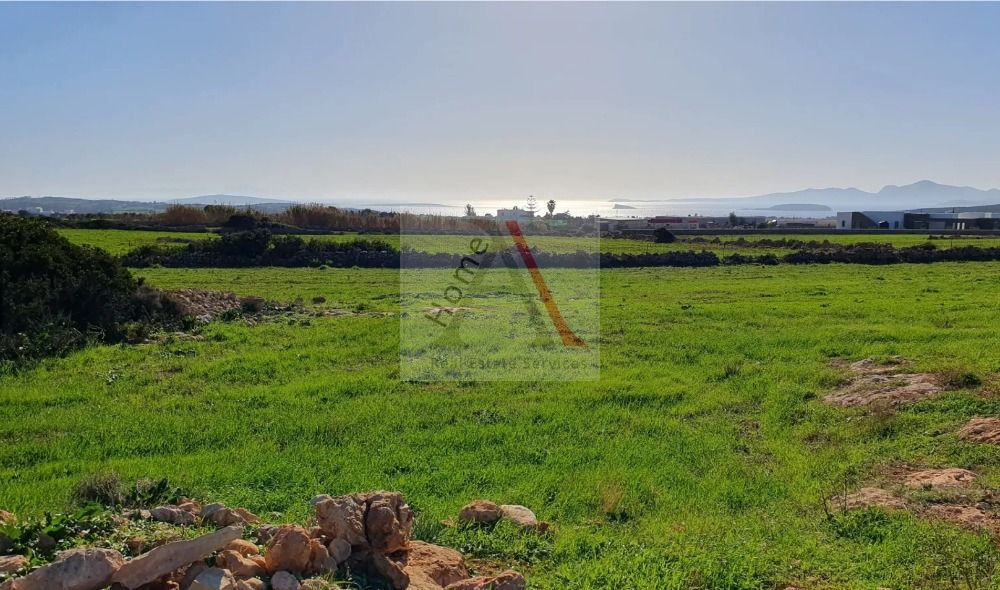 Land in Paros - view 1