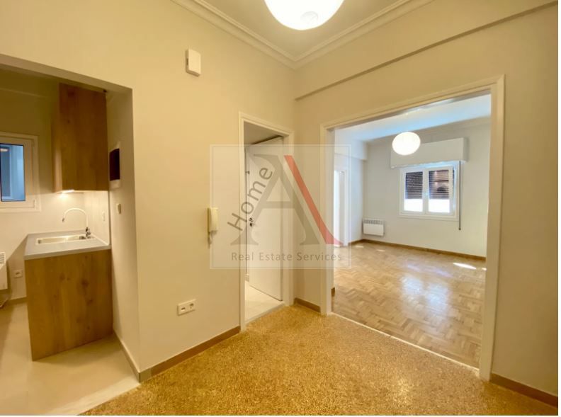 Apartment in Zografou - view 1