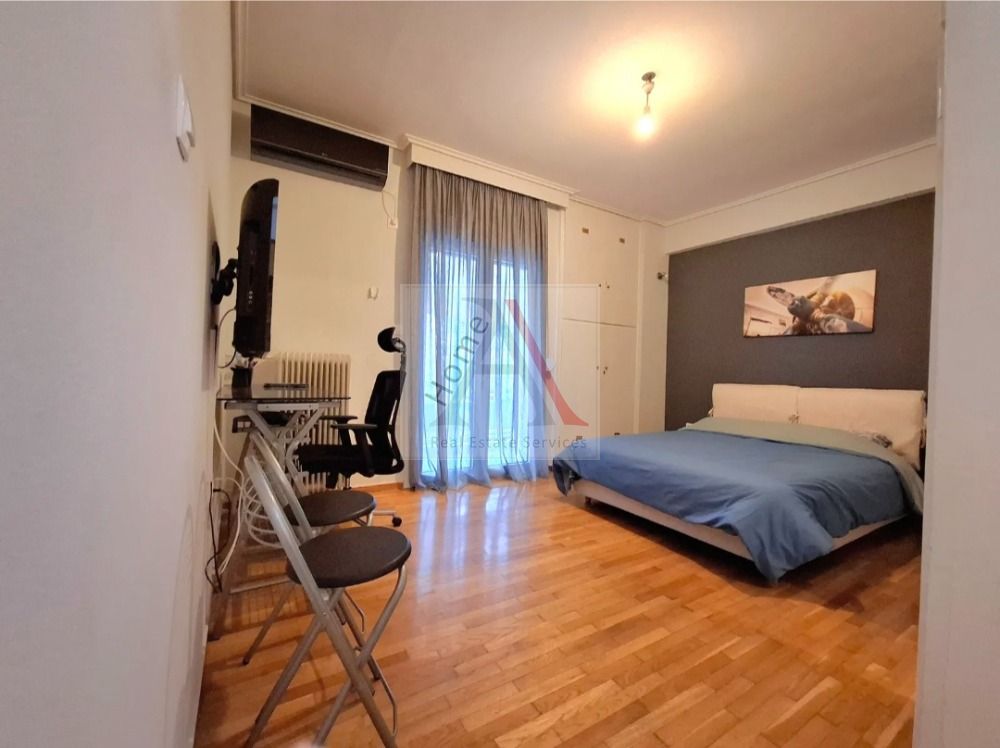 Apartment in Central Athens - view 1