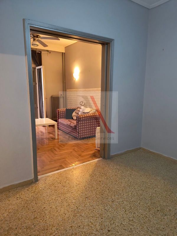Apartment in Athens - view 1