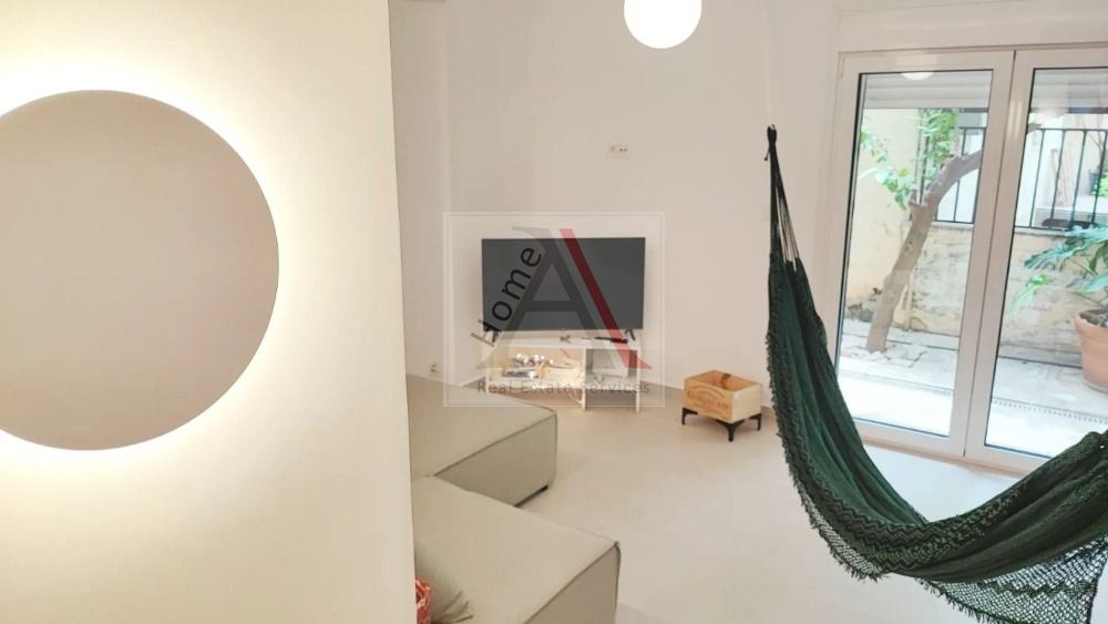 Apartment in Palaio Faliro - view 1