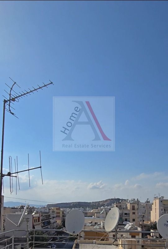 House in Central Athens - view 1