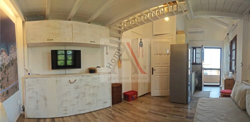 House in Lefktro - view 1