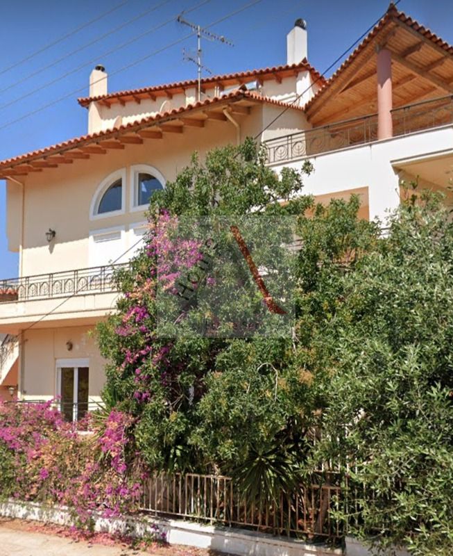 House in Voula - view 1