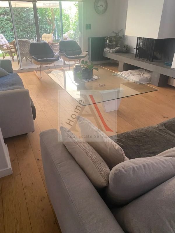 House in Glyfada - view 1