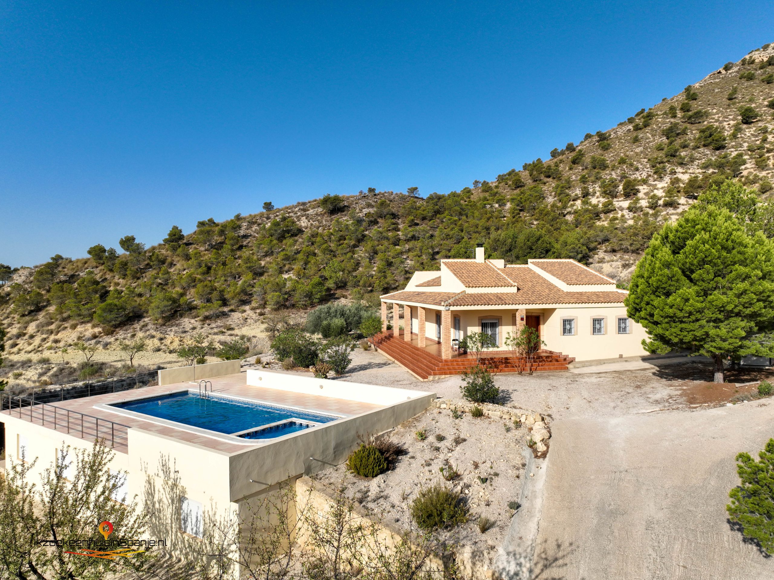 Villa in Mas Las Penas - view 1