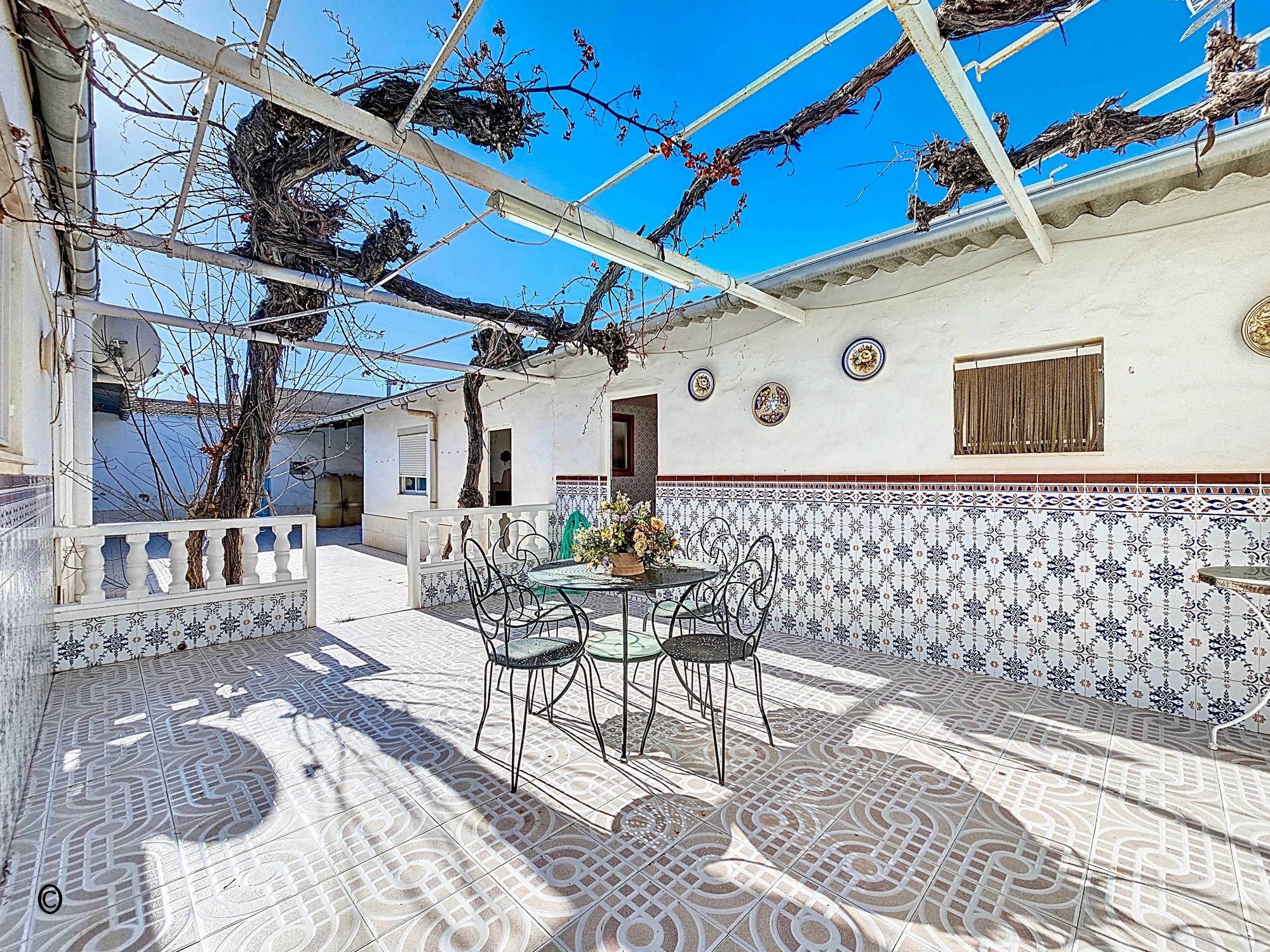 House in Pinoso - view 1