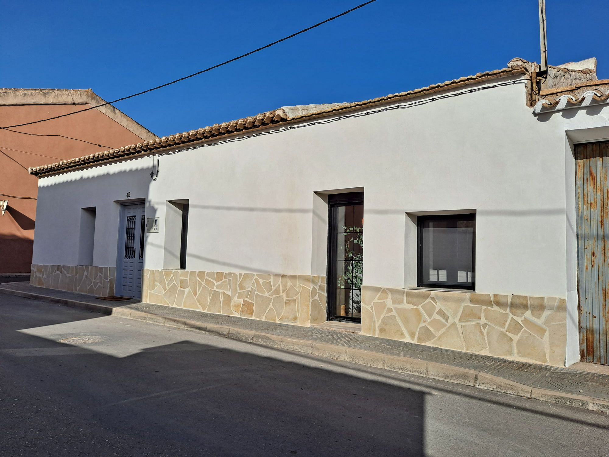 House in Santa Cruz - view 1