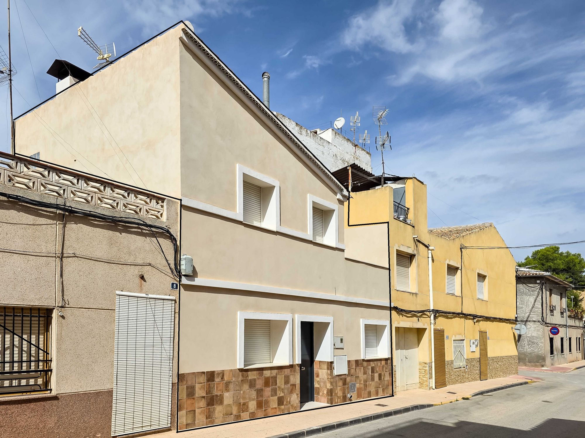 House in Pinoso - view 1