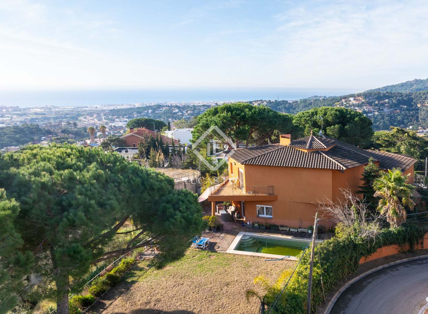 House in Cabrils - view 1
