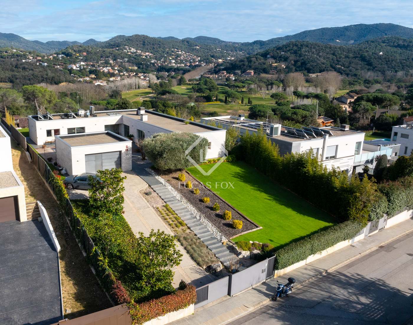 House in Barcelona - view 1