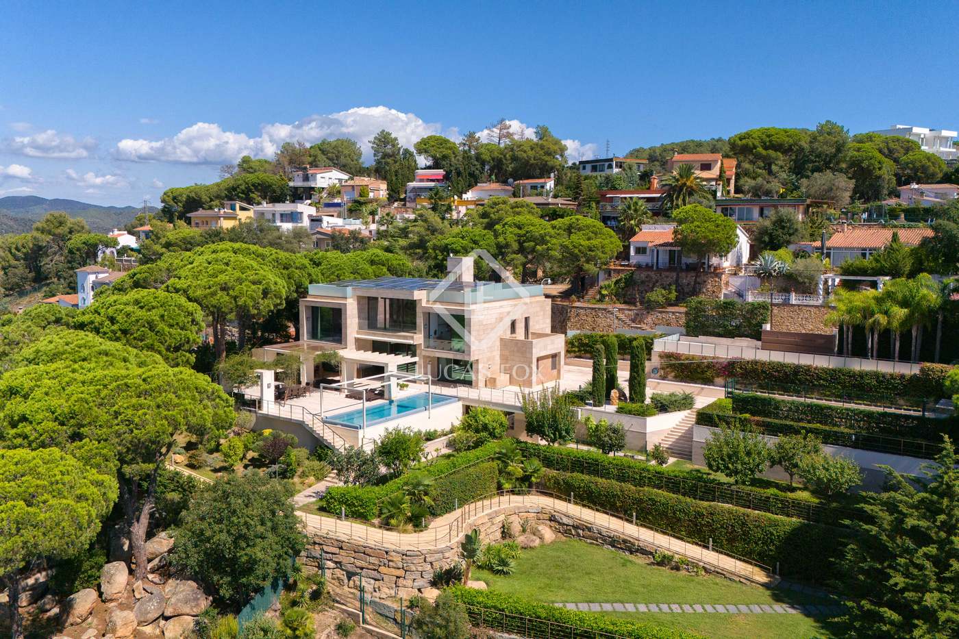 House in Girona - view 1