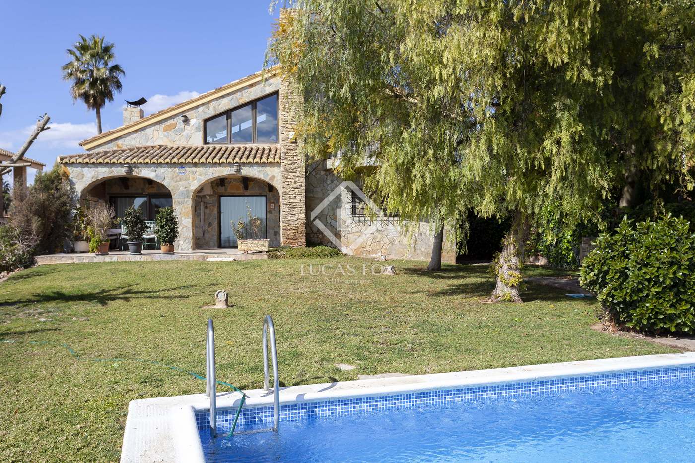 House in El Grao - view 1