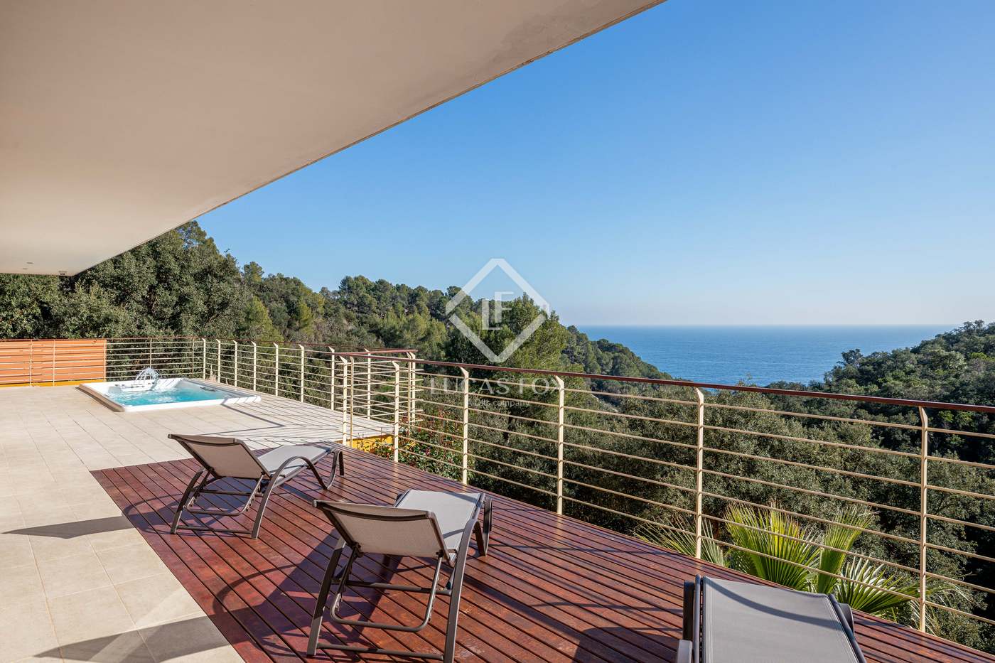 House in Girona - view 1