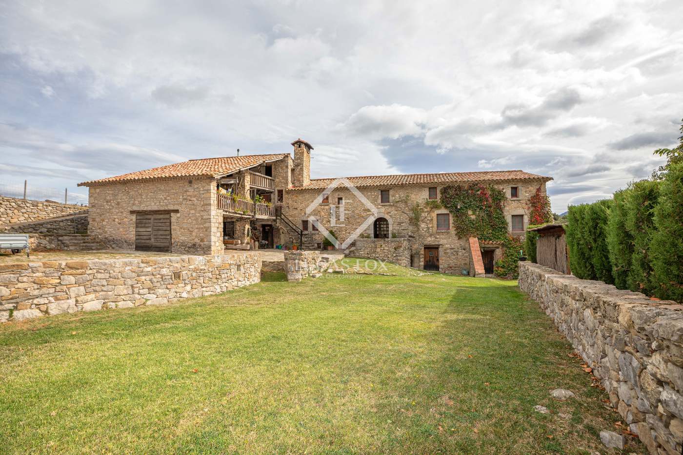 House in Sales de Llierca - view 1