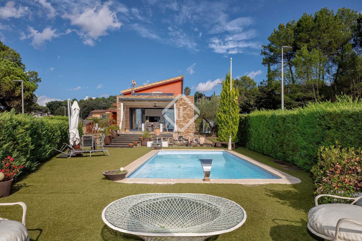 House in Girona - view 1