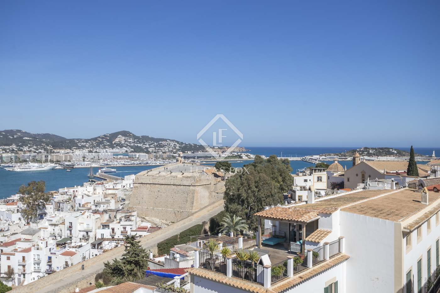 Apartment in Comunitat Autonoma de les Illes Balears - view 1