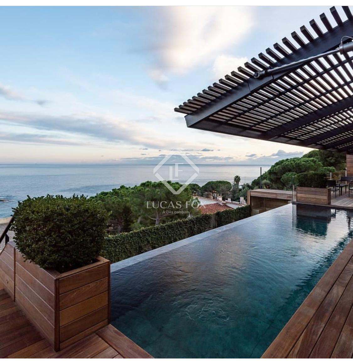 House in Girona - view 1
