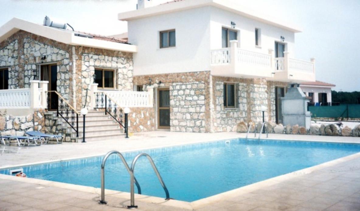 House in Pegeia - view 1