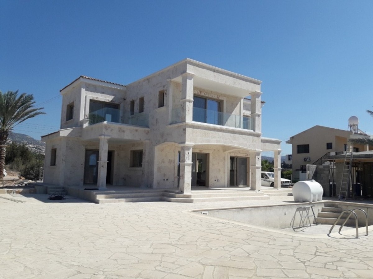 House in Pegeia - view 1