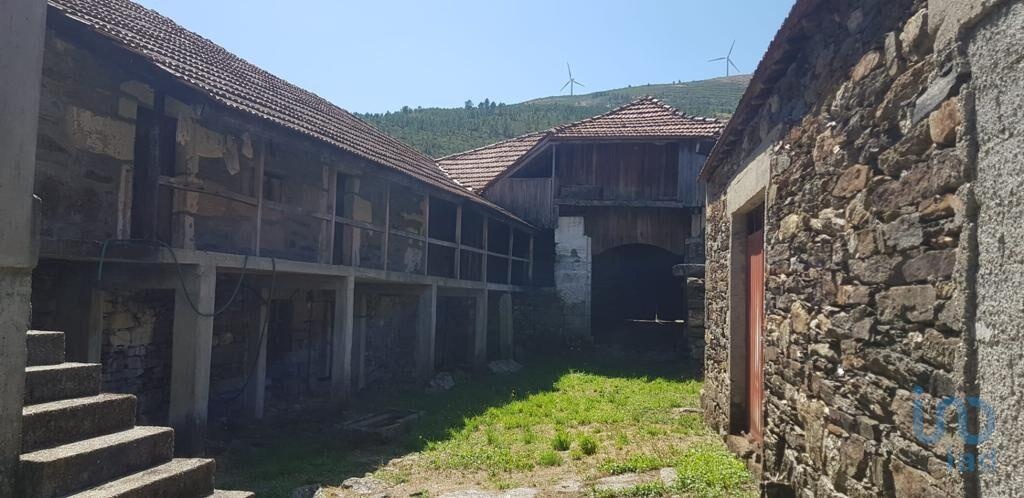 House in Montalegre - view 1