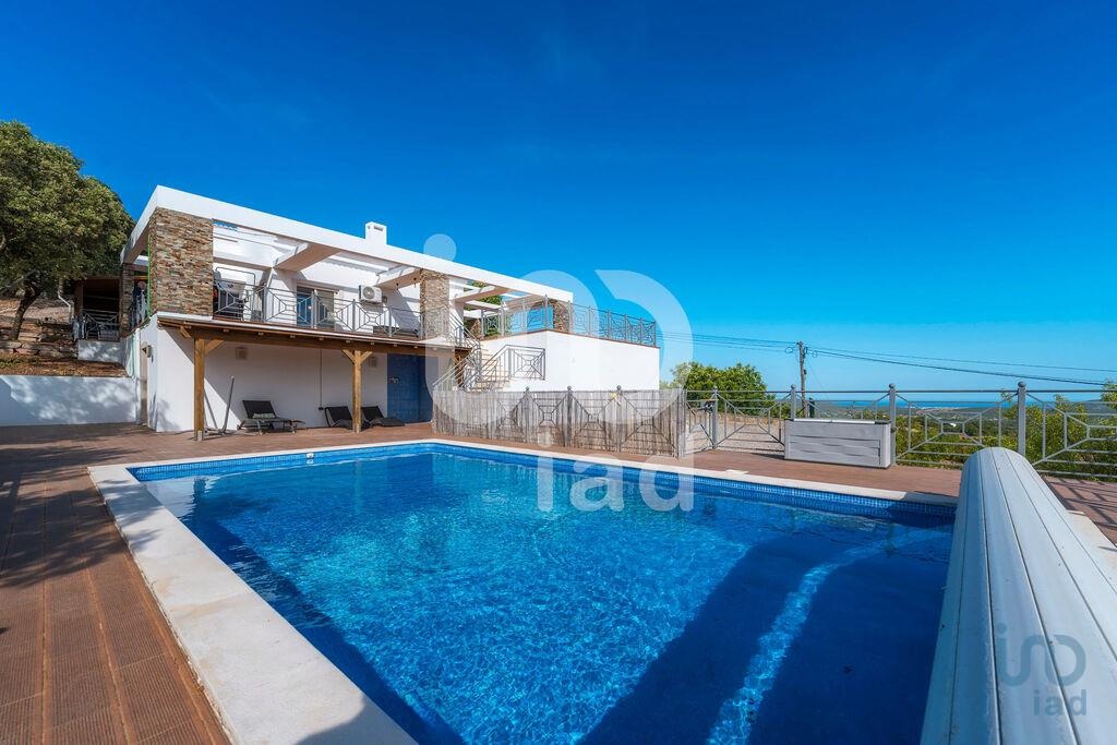House in Sao Bras de Alportel - view 1