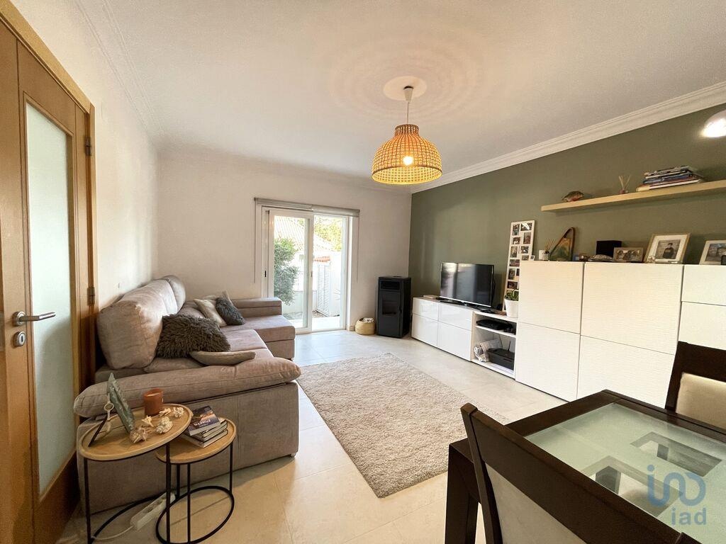 House in Almada - view 1