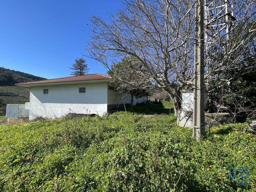 House in Vila Franca de Xira - view 1