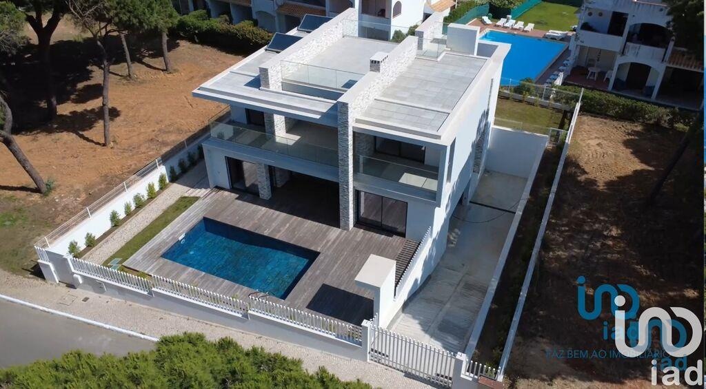 House in Correeira - view 1