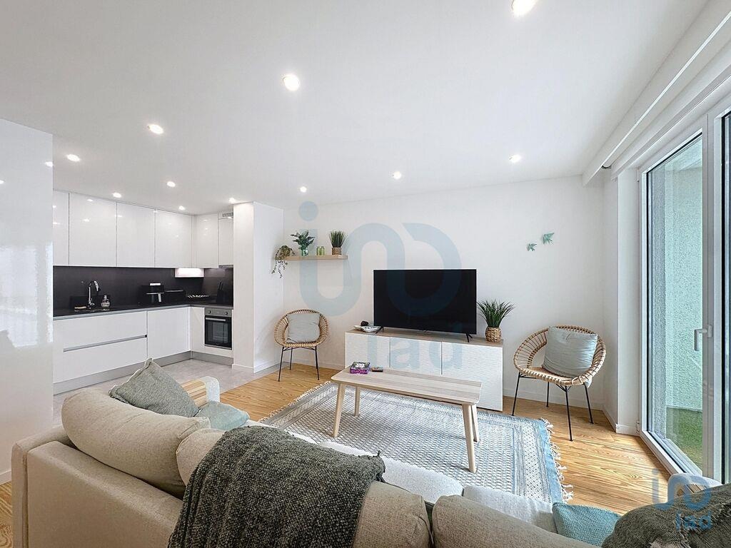 Apartment in Vila Nova de Gaia (Santa Marinha) - view 1